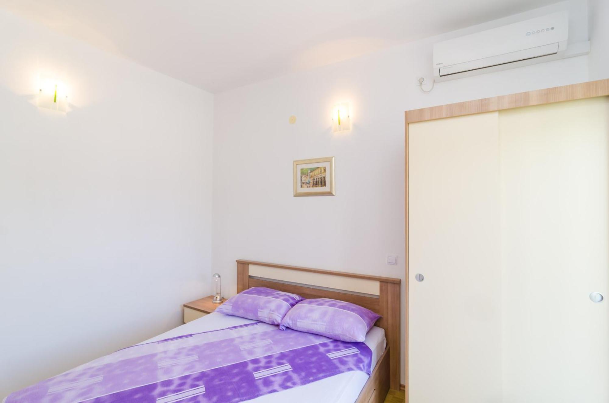 Rooms & Apartments Barisic Mlini Rum bild