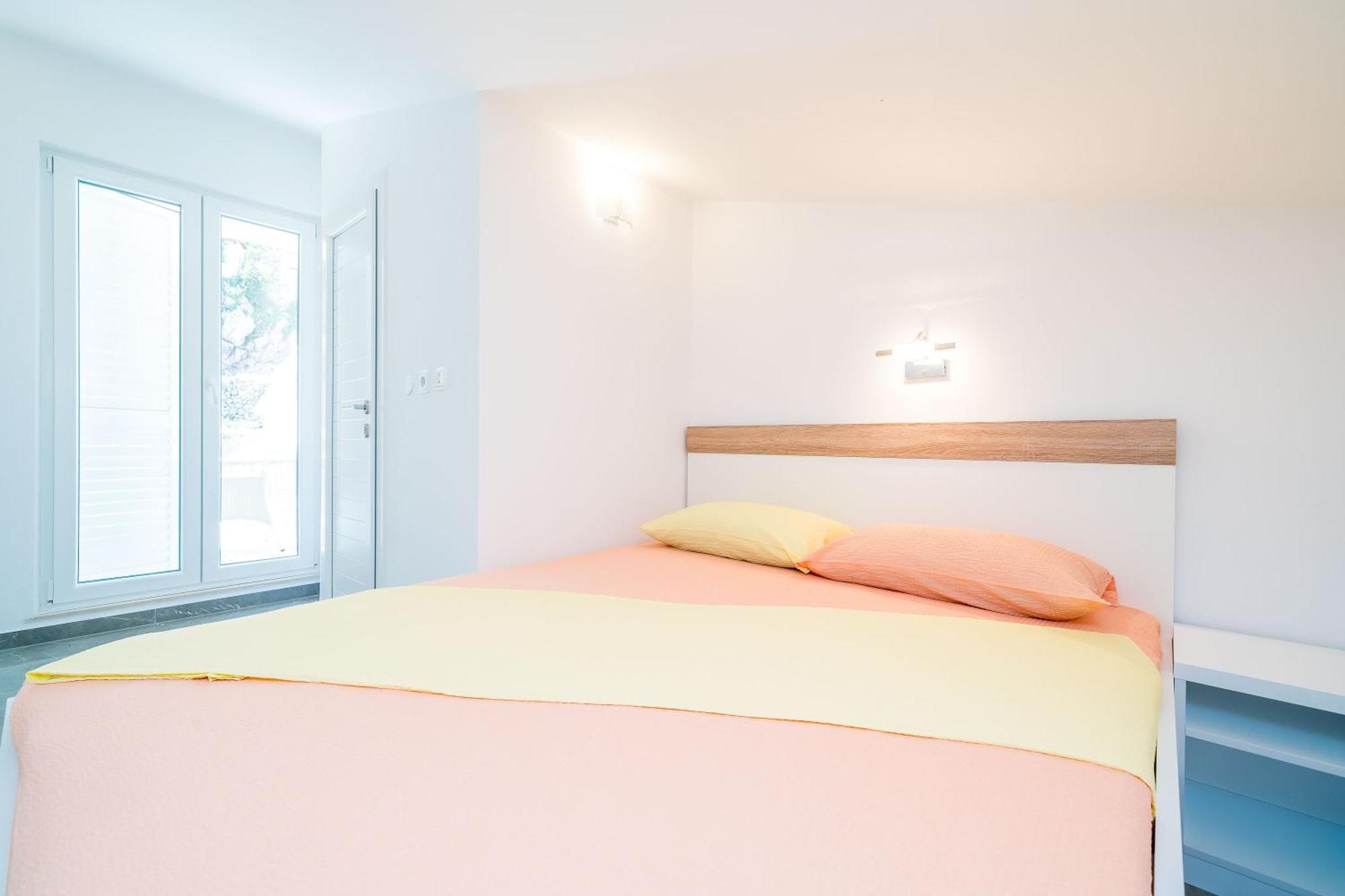 Rooms & Apartments Barisic Mlini Rum bild