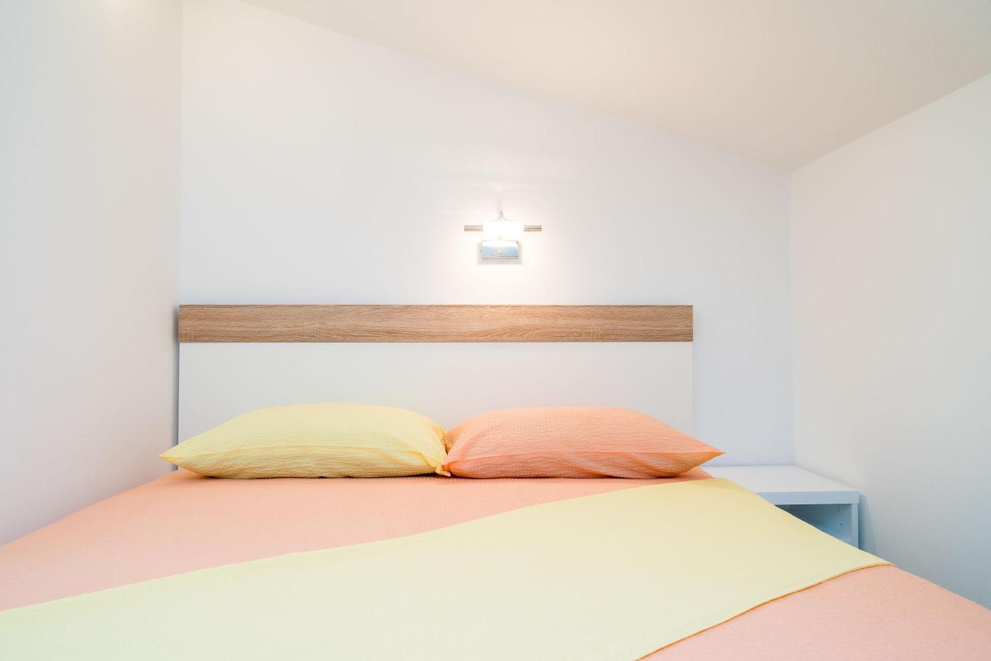 Rooms & Apartments Barisic Mlini Rum bild